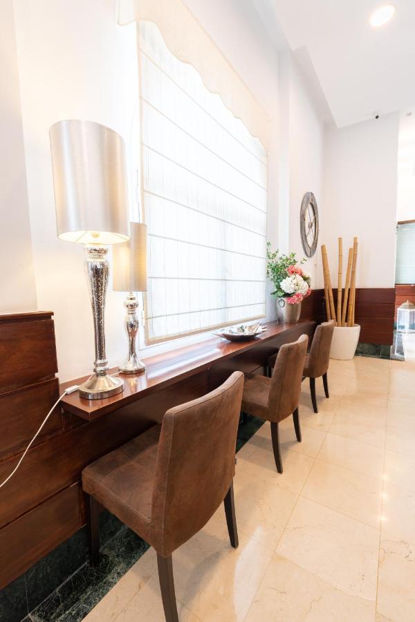 Hotel Romerito Malaga Ngoại thất bức ảnh