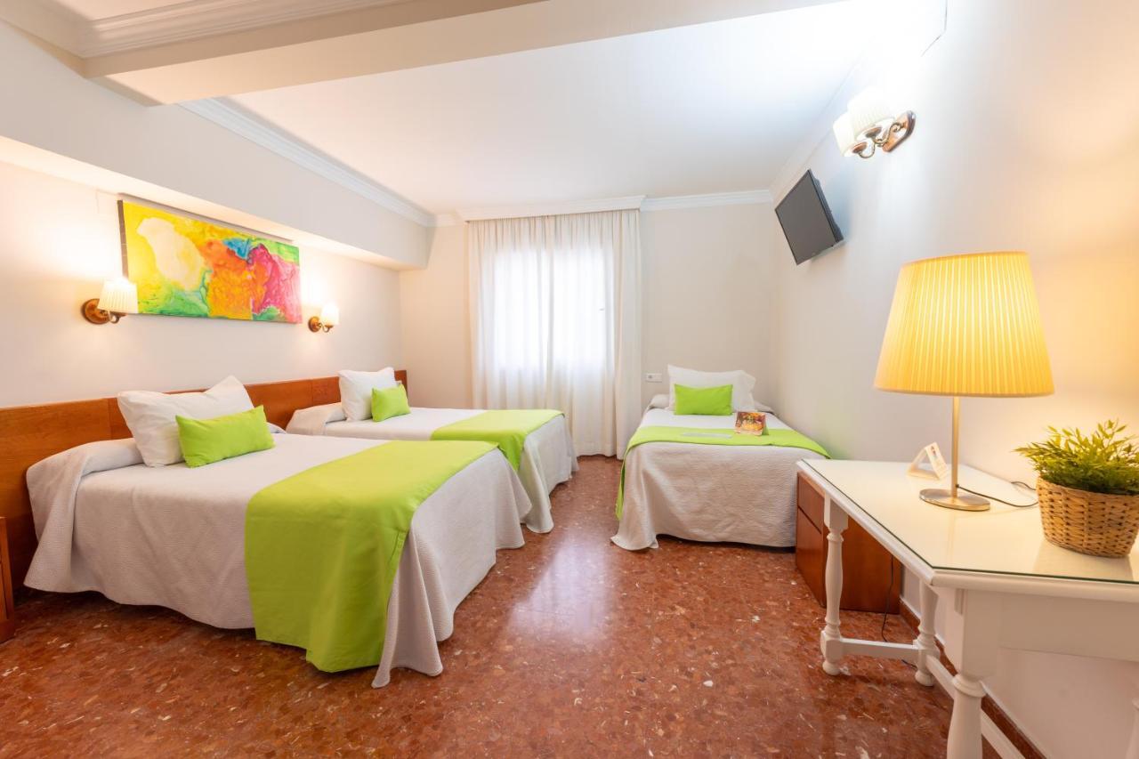 Hotel Romerito Malaga Ngoại thất bức ảnh