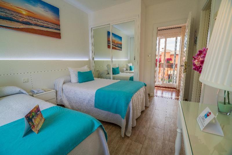 Hotel Romerito Malaga Phòng bức ảnh