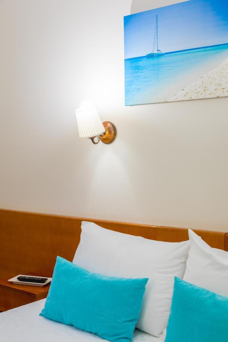 Hotel Romerito Malaga Phòng bức ảnh