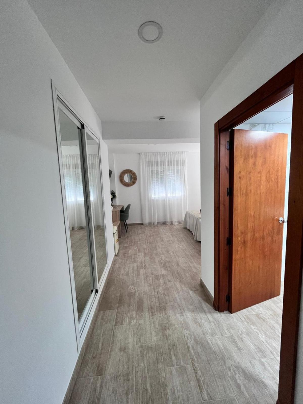 Hotel Romerito Malaga Ngoại thất bức ảnh